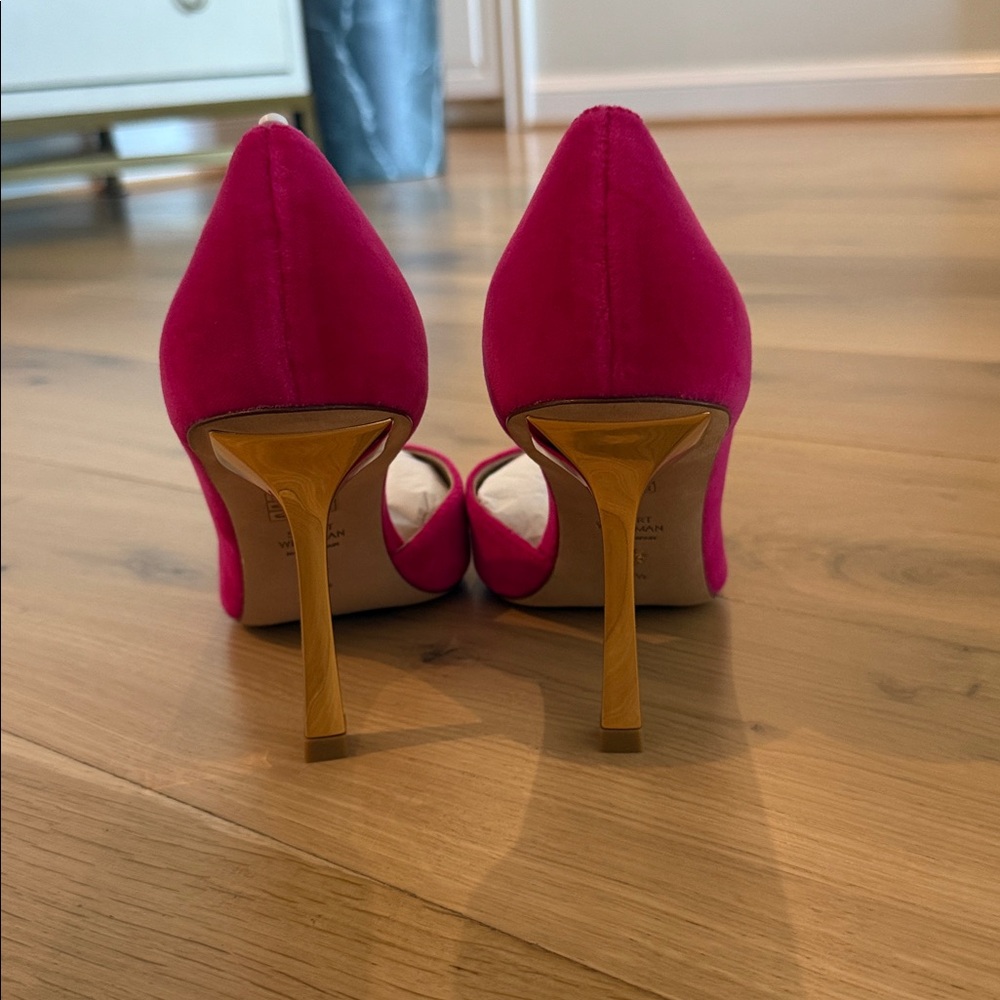 Stuart Weitzman Fuchsia Suede Heels - Picture 4 of 7